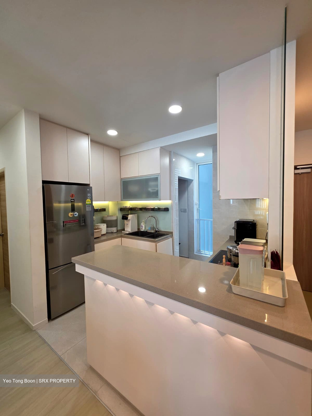The Morning Glory (D19), Apartment #555232211